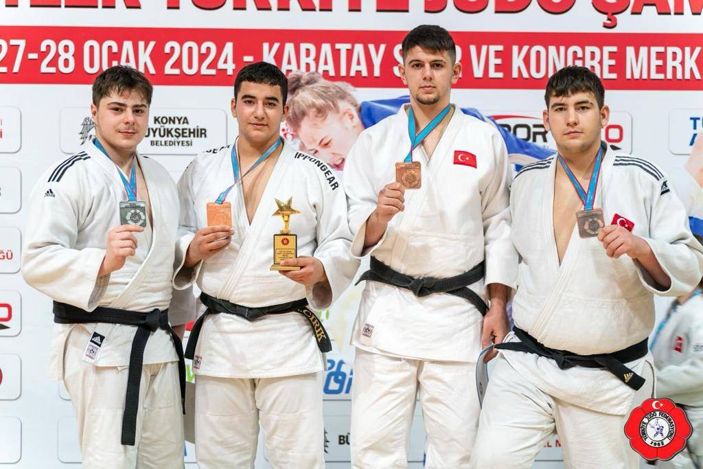 BÜYÜKŞEHİR SPORCULARINDAN YENİ BAŞARILAR GELDİ
